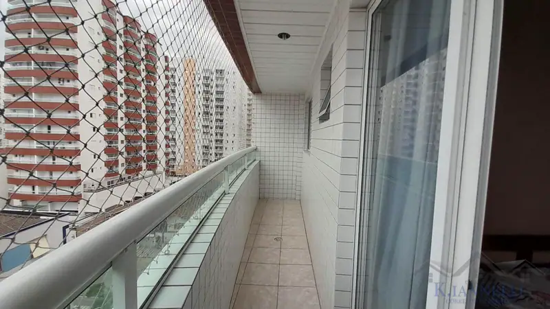 Apartamento de 1 Dormitório, Sala, Varanda, Cozinha, A.S, 1 vg, 200 m praia