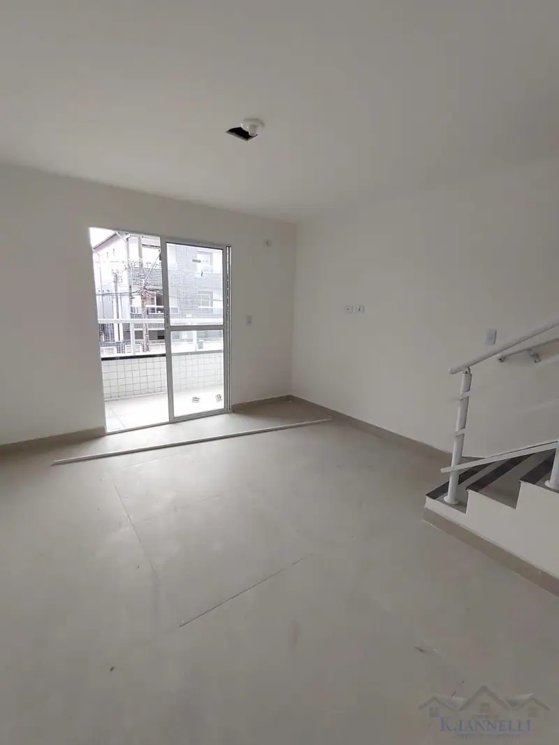 Casa Duplex com 104,99 m² A.C. de 3 dormitórios, 1 vaga, Pque. das Américas