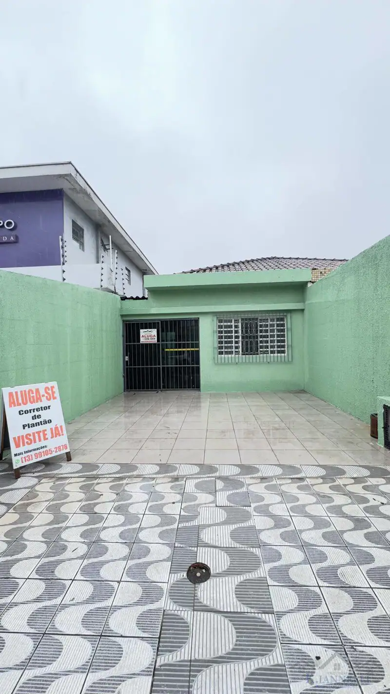 Casa Comercial com 3 Salas , 2 Vagas . Boqueirão . Praia Grande SP.Aluga-se