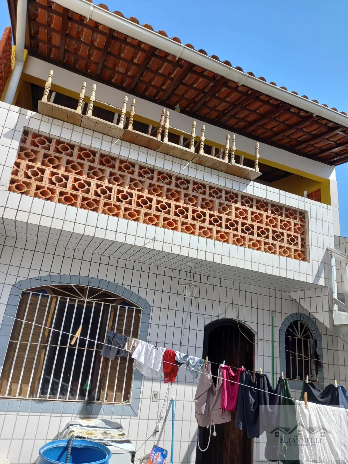 Casa com 3 Quartos e 3 banheiros à Venda