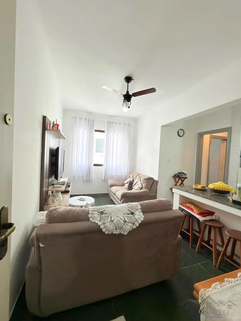 Apartamento 02 Dormitórios - Guilhermina - Praia Grande SP .