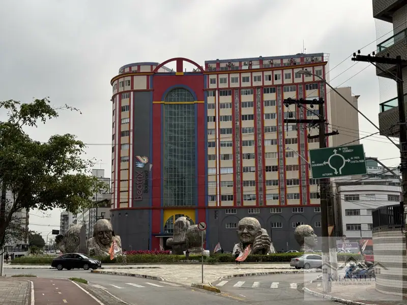 Terreno em Avenida de Praia Grande SP. 400 mts²