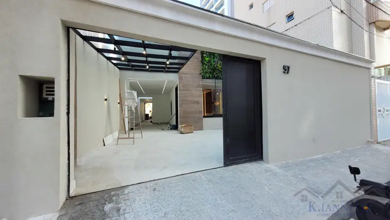 Casa de Luxo Isolada na Aviação – Projeto Moderno e Único - Praia Grande
