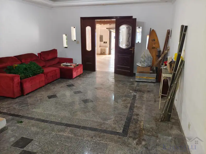 Sobrado para Locação Residencial ou Comercial - Boqueirão