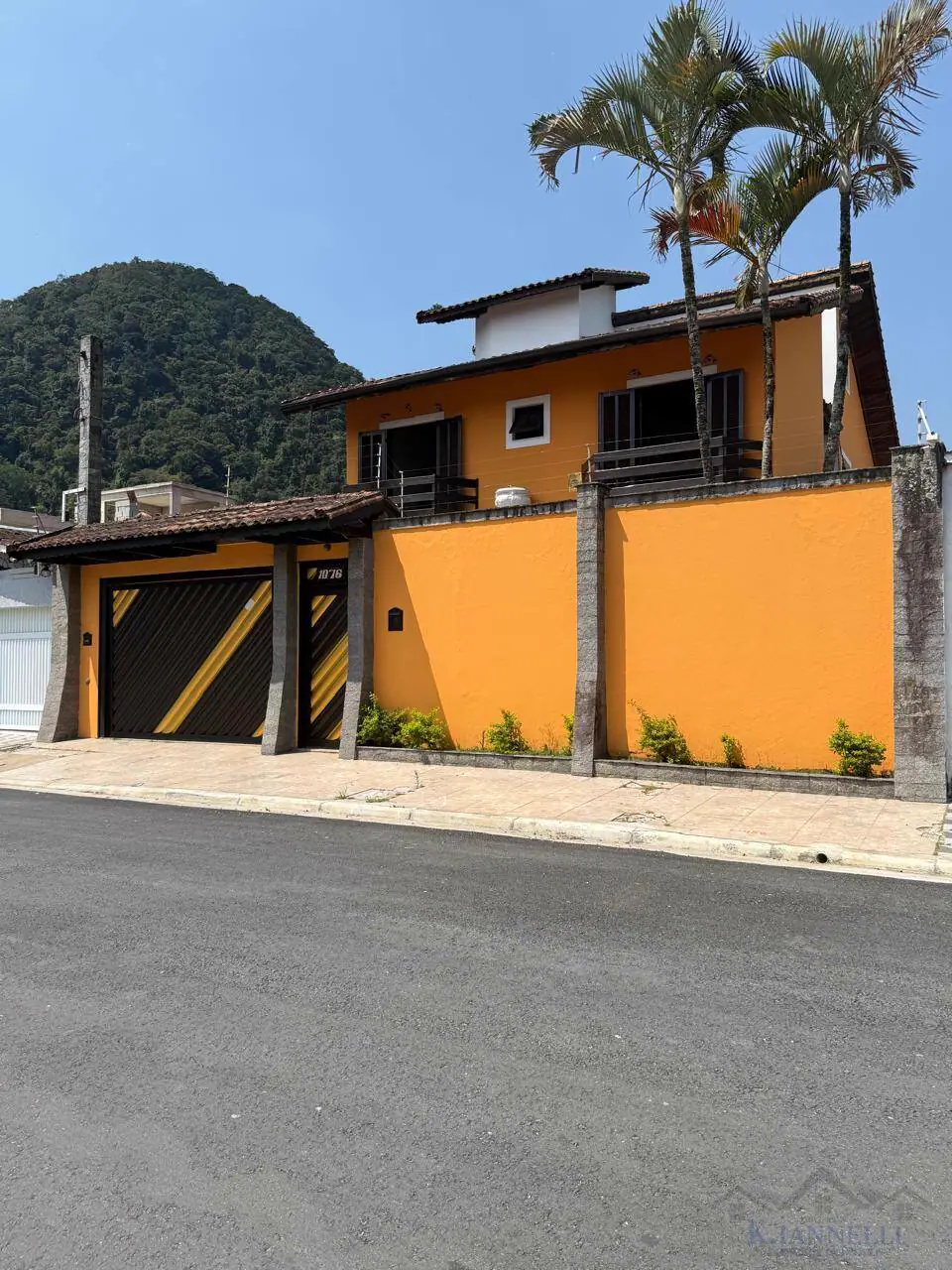 Casa dos sonhos com lazer completo e muito espaço! Bairro Canto do Forte