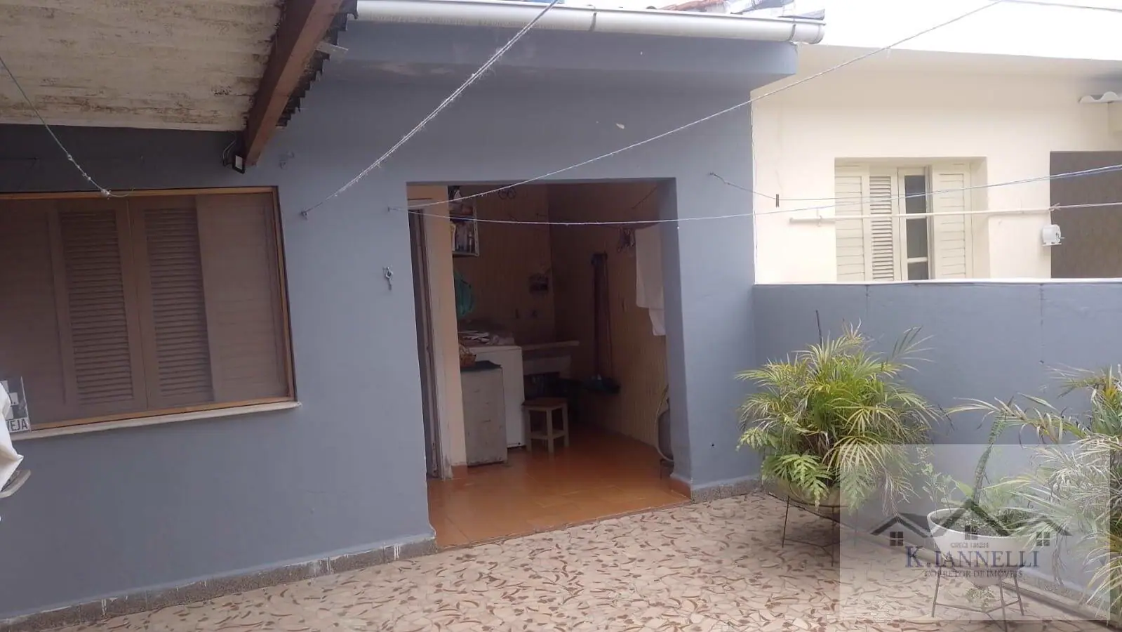 Casa 2 Dormitórios + Edícula de 1 Dormitório V. Ema .