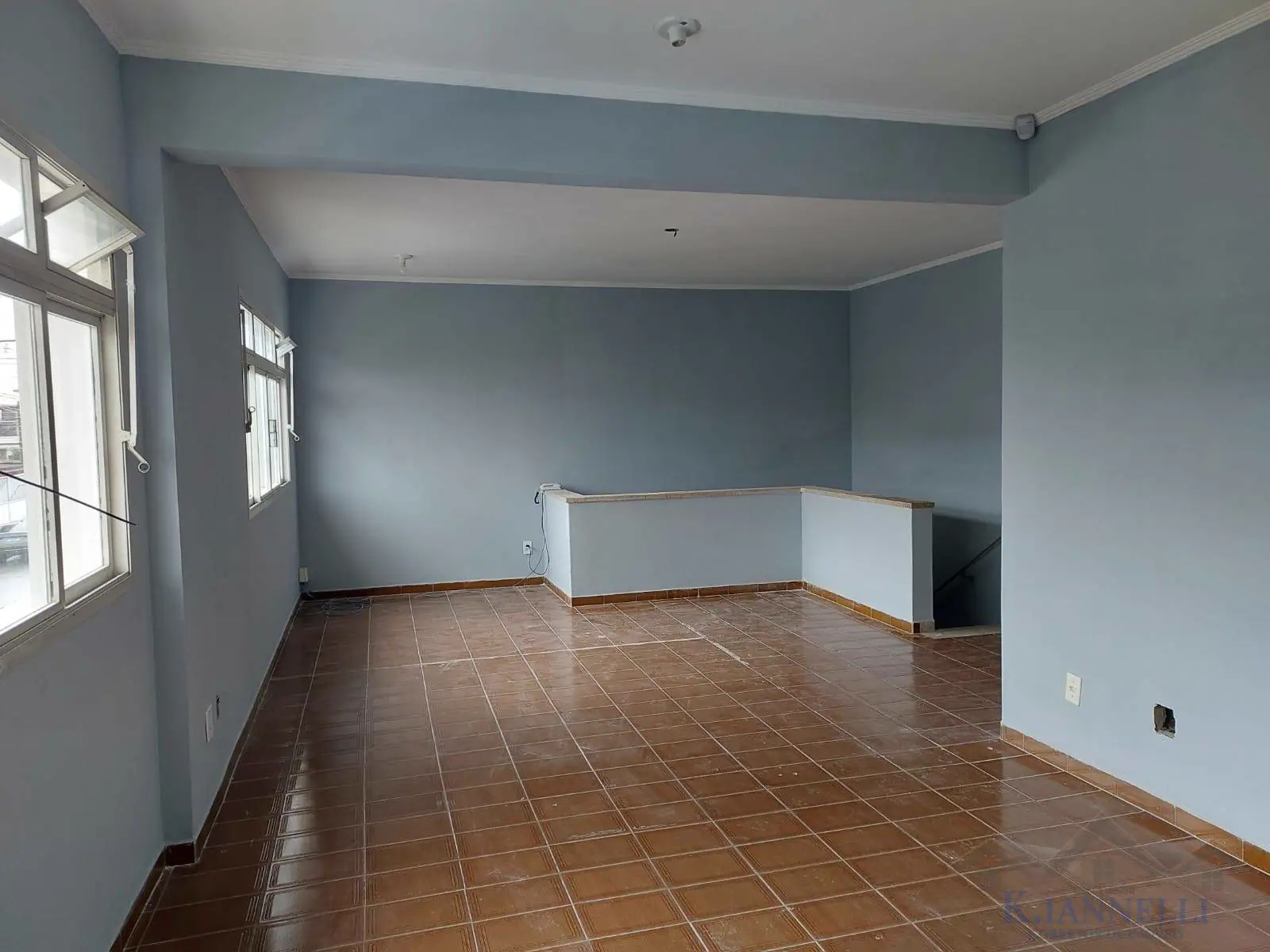 Casa Sobreposta Alta Geminada no Boqueirão . Praia Grande SP.