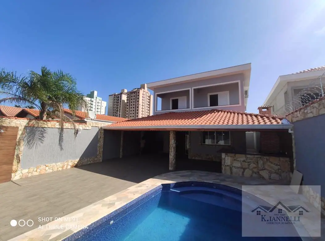 Alto Padrão! Sobrado À 200m da Praia com 5 Suítes - Balneário Flórida