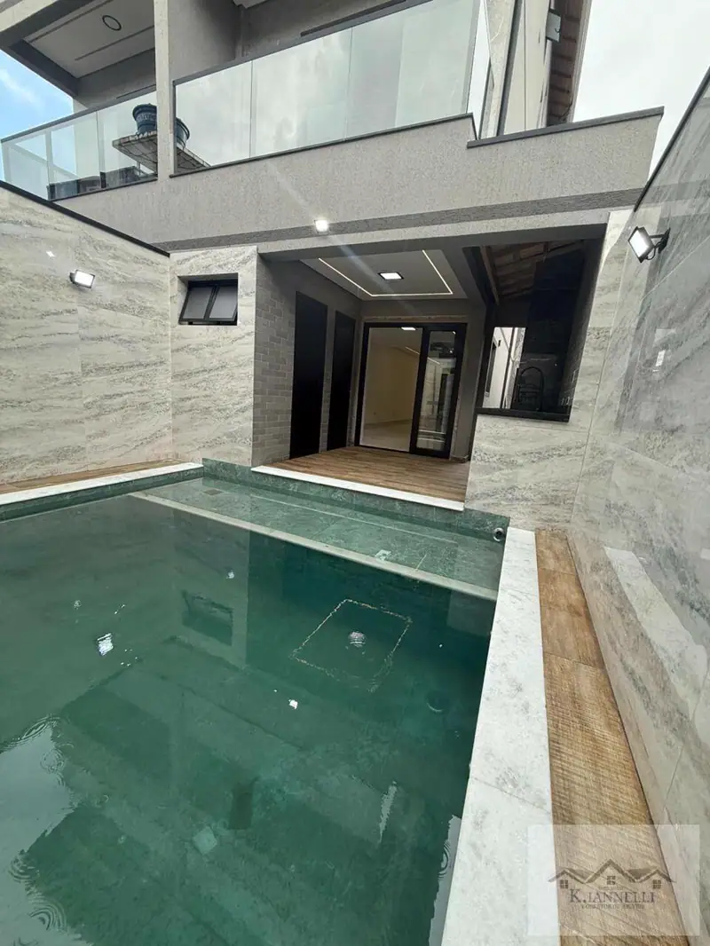 4 Suítes no Boqueirão.Triplex com Piscina. 2 Vagas . Novo .
