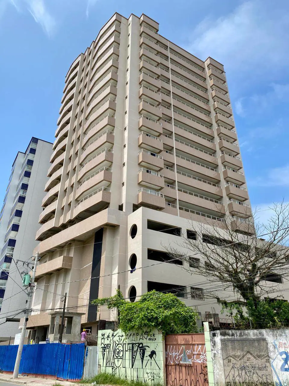 Exclusivo Empreendimento Alto Padrão a 220m da Praia - 3 Dormitórios