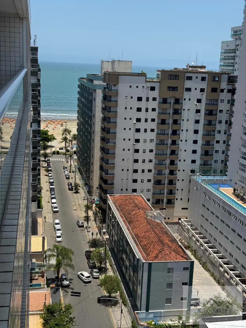 Viva o Luxo: Imóvel com Vista para o Mar e Localização Privilegiada