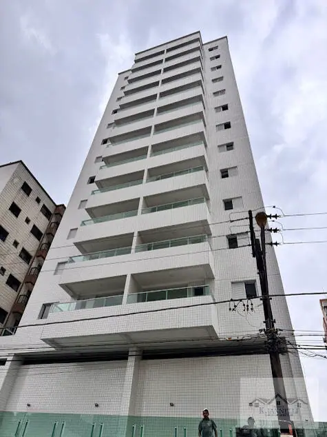 Apartamento 02 Dormitórios Suite 250m da praia - R$ 445.000
