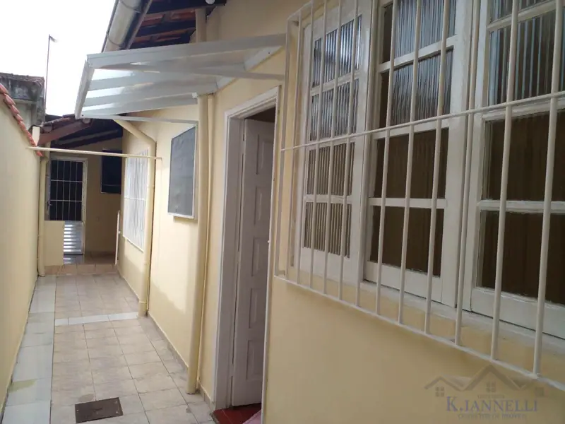 Casa Geminada 02 Dormitórios com Edícula Boqueirão - R$ 650.000