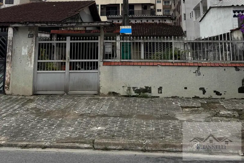 Casa Térrea 02 Dormitórios 8x38 Guilhermina - R$ 950.000