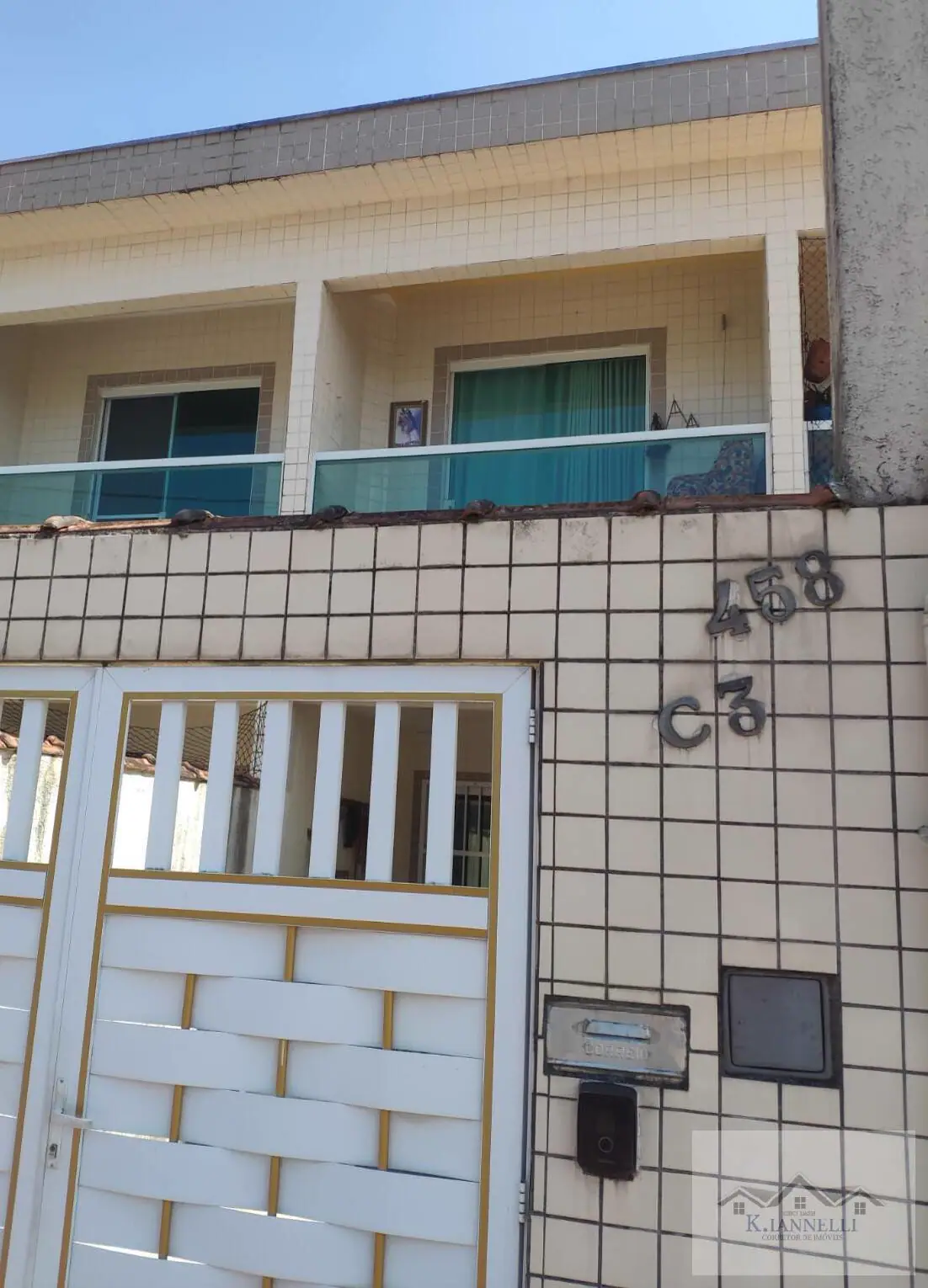 Casa Sobrado 02 Dormitórios Individual Varanda Tude Bastos - R$ 370.000