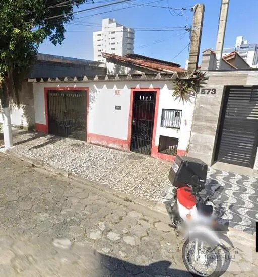 Terreno 17x32 com 02 Casas Geminadas Guilhermina - R$ 1.200.000