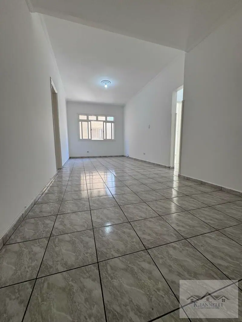 Apartamento 02 Dormitórios com Elevador 300m Praia Boqueirão - R$ 349.000