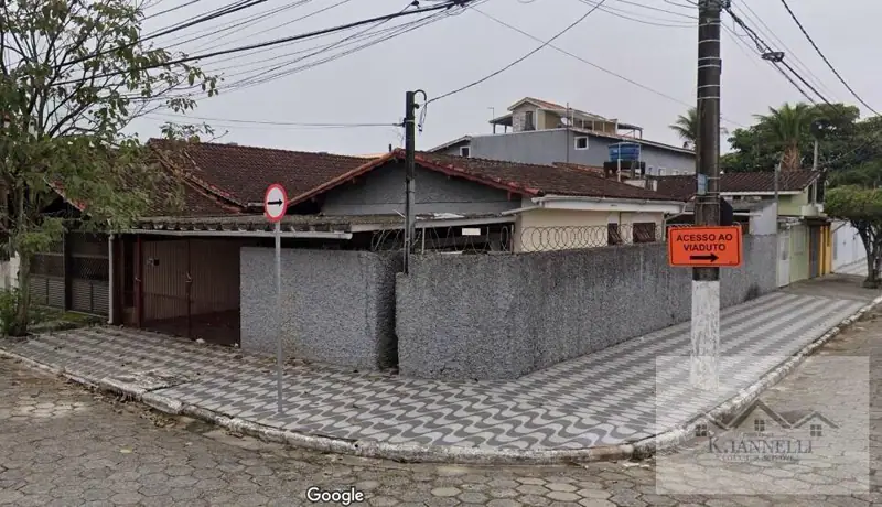 Casa Isolada 02 Dormitórios 190m2 Vila Tupi - R$ 450.000