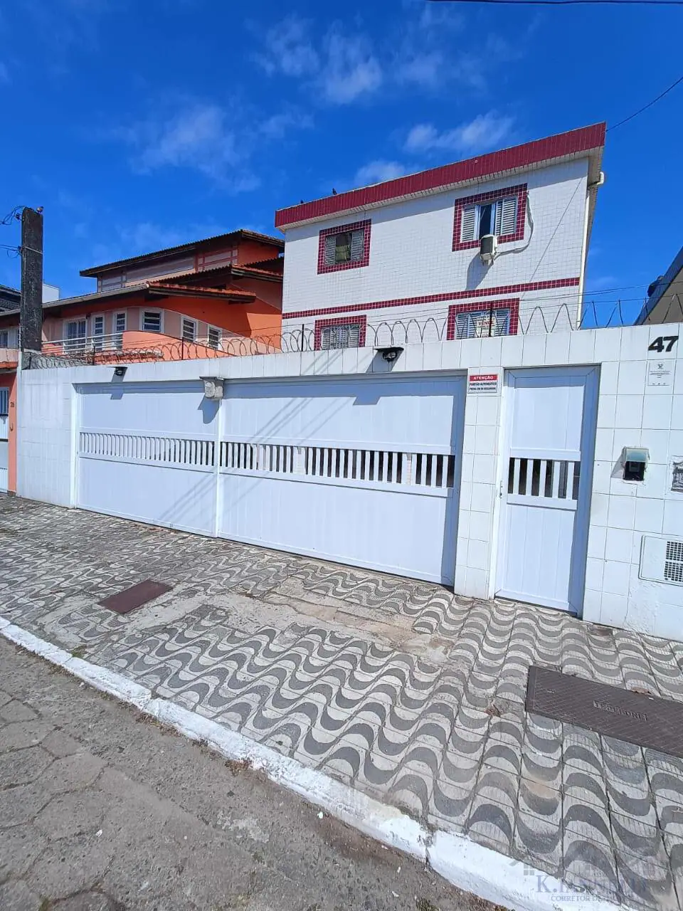 Apartamento 01 Dormitório Garagem Guilhermina - R$ 240.000