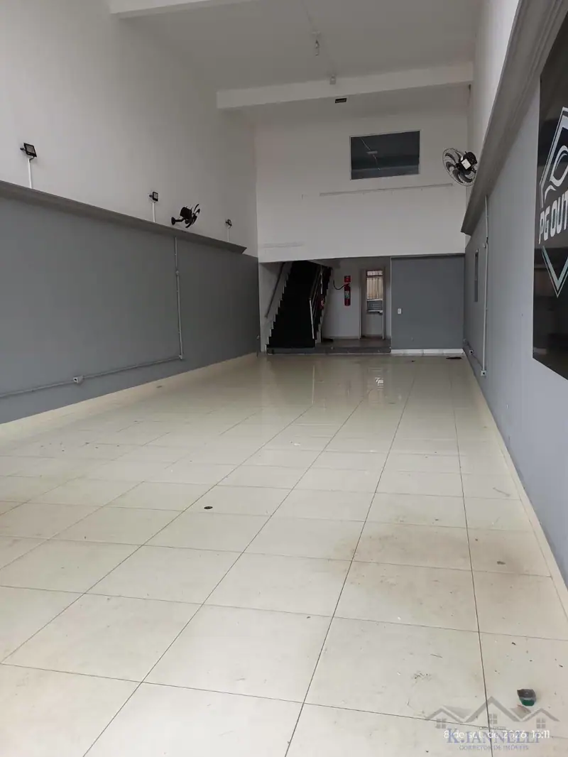 Loja Comercial 120m2 Av. Kennedy - Boqueirão - Locação: R$ 7.000