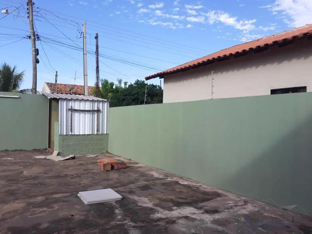 Á Venda Casa em Barretos / SP , Estuda permuta por imóvel em Praia Grande .